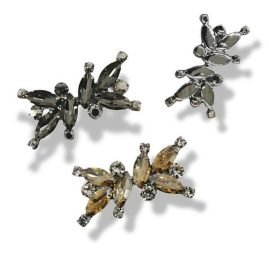 Applicazione con pietre articolo FM6807